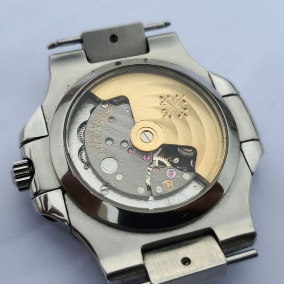 PATEK PHILIPPE NAUTILUS WATCH - Picture 16 of 16